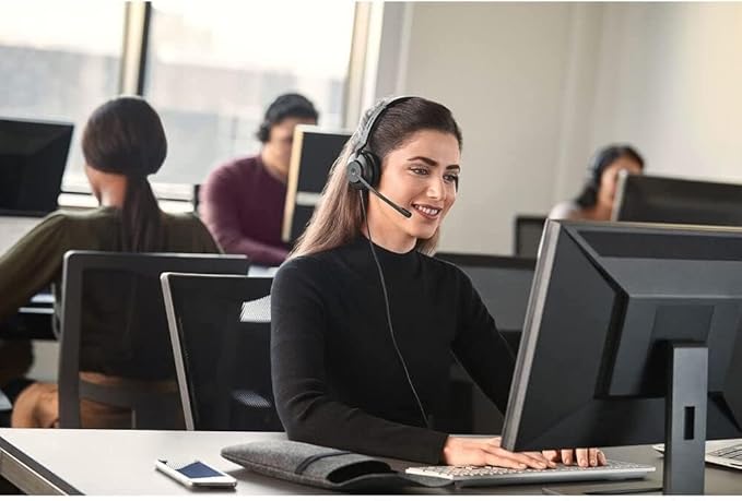 Jabra Evolve2 30 SE Wired Mono Noise-Cancelling Headset - Features 2-Mic Call Technology and USB-C Cable - Works with All Leading Unified Communications Platforms Such as Zoom and Google Meet - Black