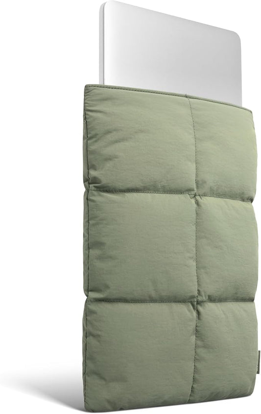 Comfyable Puffy Laptop Sleeve 15 Inch 16 Inch, Quilted Puffer Laptop Carrying Case, Pillow Pouch Compatible for MacBook Air 15 in M4 2025 & MacBook Pro 16 in M4 2024, Green