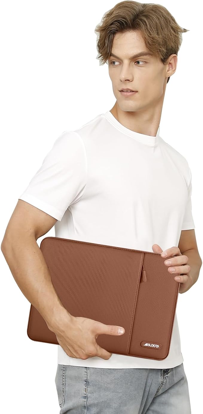 MOSISO Laptop Case 15 inch, 15 inch Laptop Sleeve Compatible with MacBook Air 15 M4 A3241 M3 A3114 M2 A2941 2025 2024 2023,Dell XPS 15,Polyester Vertical Computer Sleeve Bag with Pocket, Caramel Brown