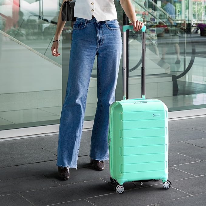 Traveler's Choice Pagosa Indestructible Hardshell Expandable Spinner Luggage, Mint, 26-Inch Medium