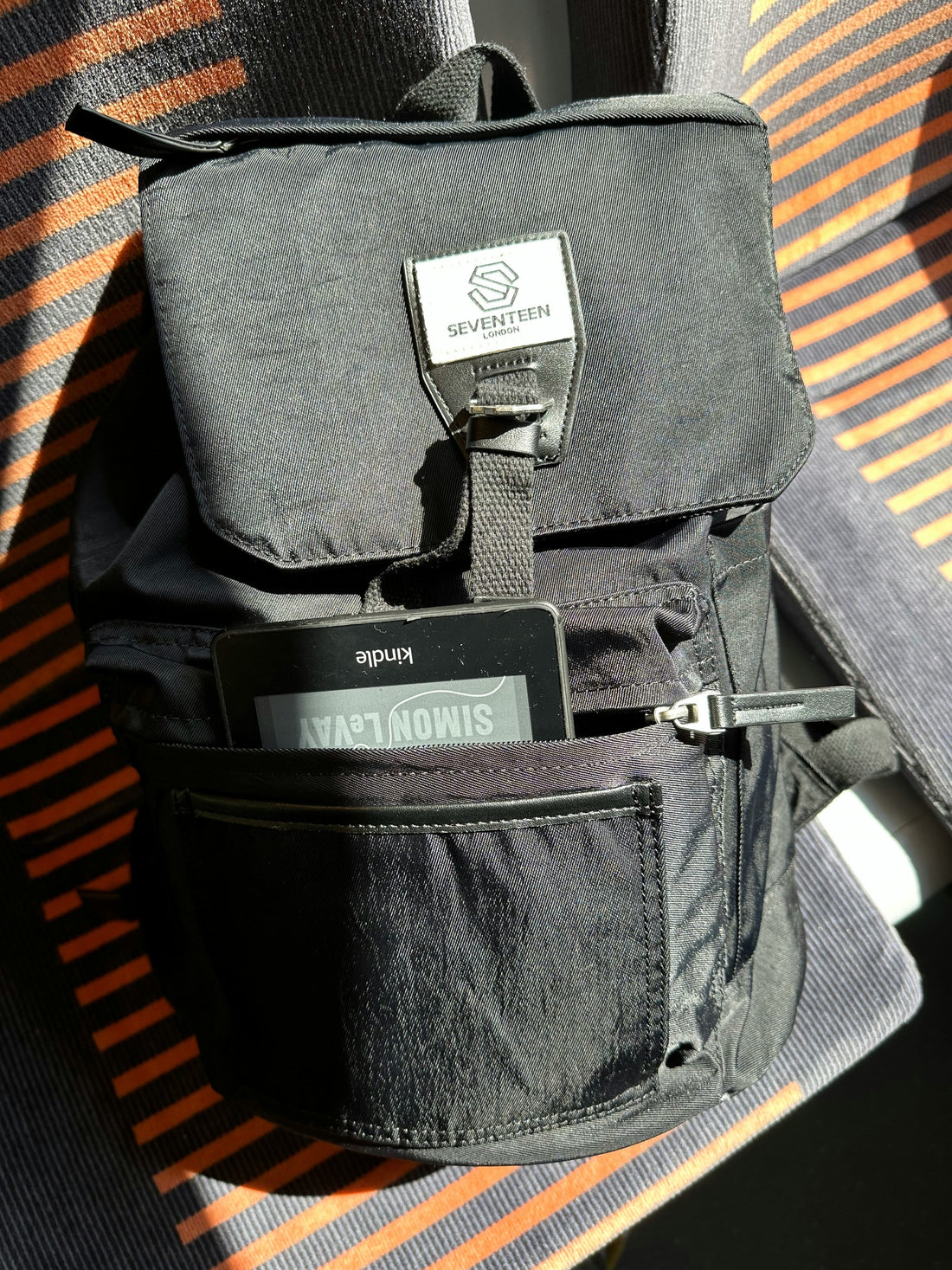 Stay Organized on the Go: Everyday Packing Hacks for Urban Professionals