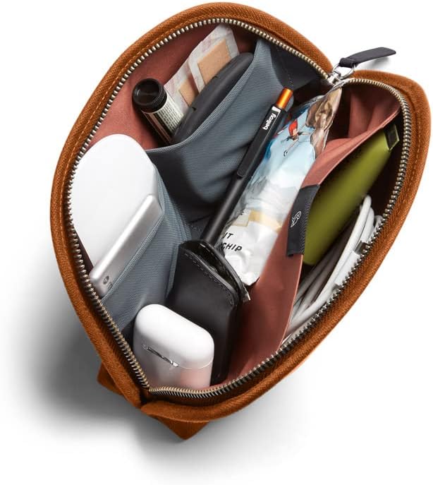 Bellroy Classic Pouch, Everyday kit, Leather and Woven Fabric (pens, Cables, Cosmetics, Personal Items)