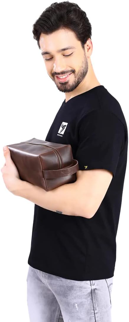 Genuine Leather Toiletry Bag, Groomsmen & Christmas Gift, Gift For Men, Mens Gifts, Personalized Dopp Kit, Graduation, Fathers Day, Anniversary, Wedding, Travel Toiletry