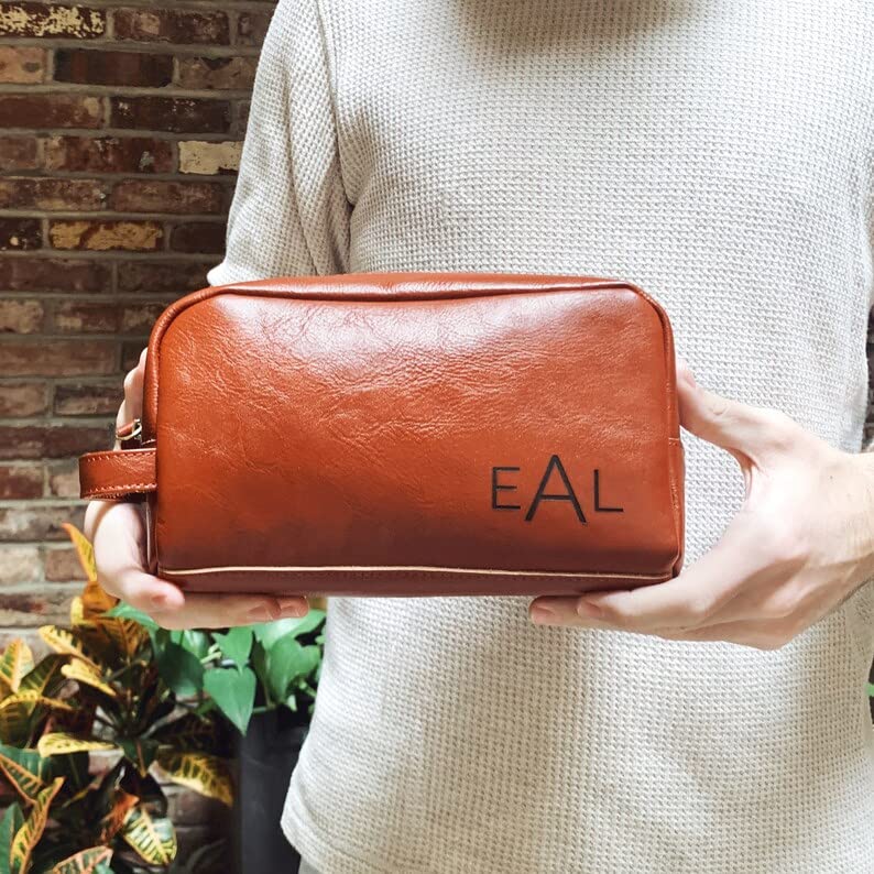 100% Genuine Leather Personalized Toiletry Bag for Men • Mens Toiletry Travel Bag • Travel Essentials for Men • Vacation Essentials Bathroom Travel Organizer • Groomsmen Gifts Shaving Bag for Men
