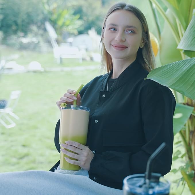 VEGOND 30 oz Insulated Stainless Steel Tumblers with lid and straw Bulk Pack Coffee Mug with Non-Slip Silicone Base, Sweat Proof Powder Coated Cup for Hot Cold Drinks, Green and Yellow 4Pack