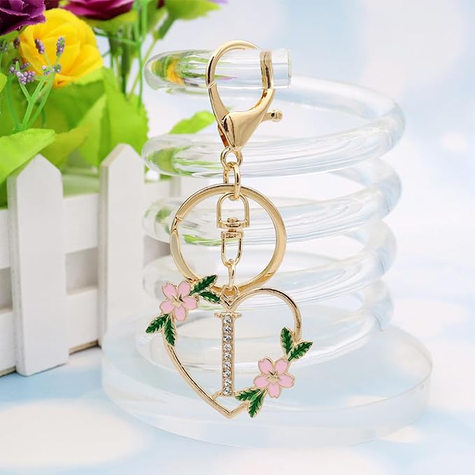 Elechobby Heart Shape Letter Keychain - Cute Accessory for Women,Sister,Mom,Bestie, Handbag Backpack Charm,Car Keyring