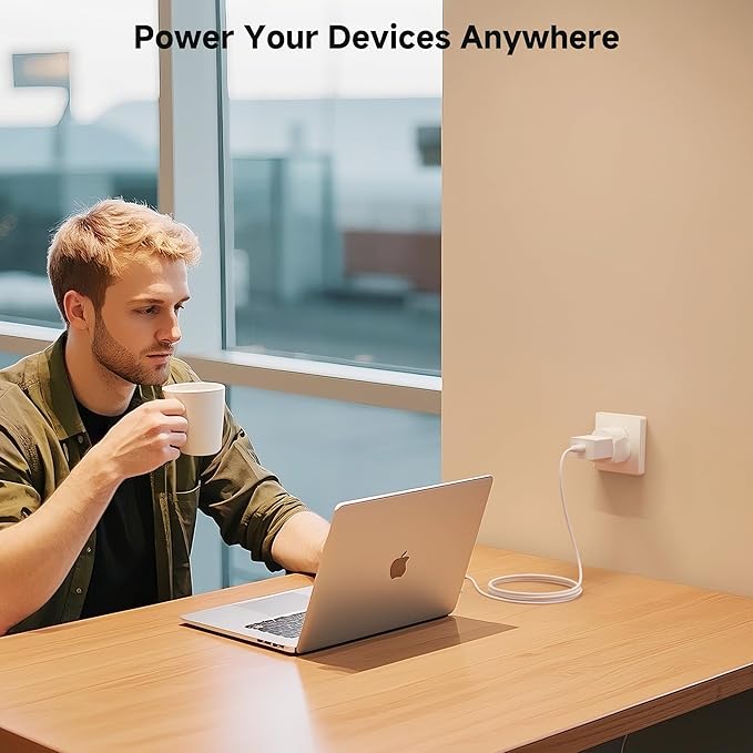 Cable Matters Type G Adapter for Travel, US to UK Travel Plug Adapter Works in England/London/Ireland/Singapore/Dubai/Malta/Malaysia/Kenya/Hong Kong, CE & RoHS Certified