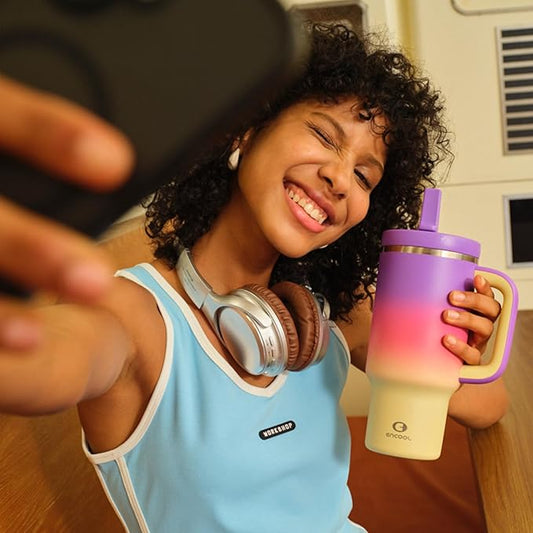 32 oz Tumbler with Handle and Straw: Stainless Steel Insulated Tumbler Keeps Cold for 24 Hours, Leakproof Travel Cup Fits in Cup Holder and BPA-Free, Peach Dream