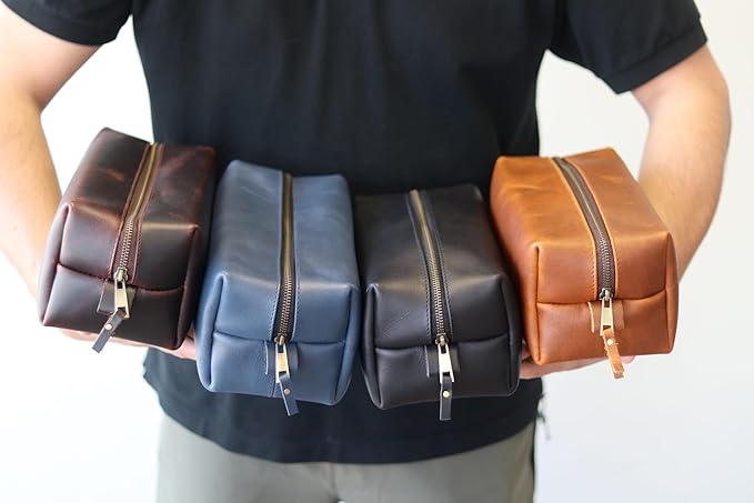 Genuine Leather Toiletry Bag, Groomsmen & Christmas Gift, Gift For Men, Mens Gifts, Personalized Dopp Kit, Graduation, Fathers Day, Anniversary, Wedding, Travel Toiletry