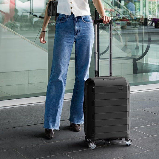 Traveler's Choice Pagosa Indestructible Hardshell Expandable Spinner Luggage, Black, 30-Inch Large