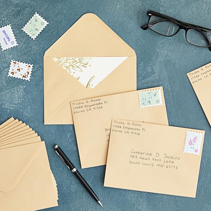 Juvale Vintage Envelopes - A6 (4.7 x 6.5 In), Light Brown, 100 Pack, V-Flap - Blank Envelopes for Invitations & Greeting Cards - Antique A6 Stationery for Thank You Cards & Letters